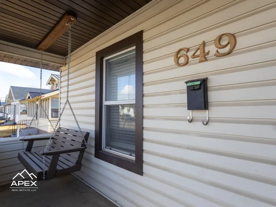 649 Sage St, Evanston, WY 82930 - #3