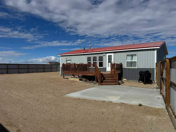 3858 Sand Drift Circle, Evansville, WY 82636