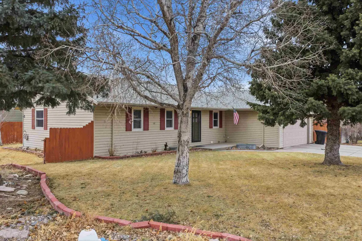 1882 BEGONIA ST, Casper, WY 82604 - #1