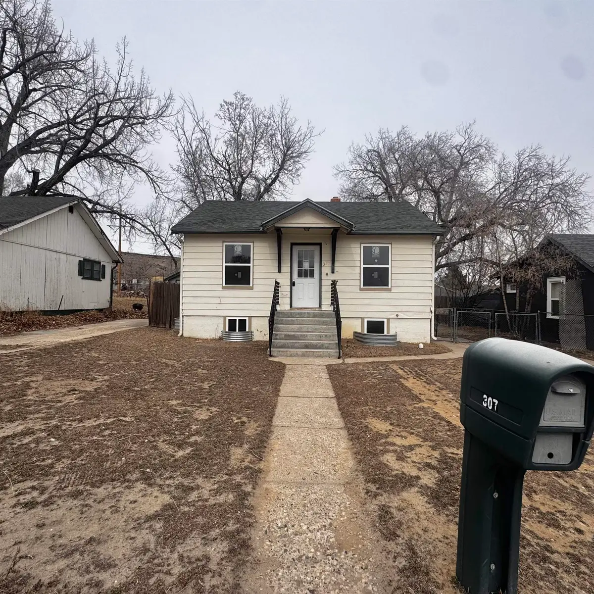 307 E Walnut Street, Rawlins, WY 82301 - #1