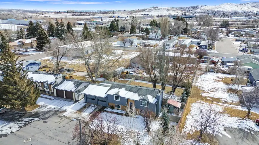 300 Cottonwood Street, Evanston, WY 82930 - #3