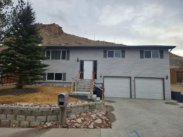 630 Easy St, Green River, WY 82935