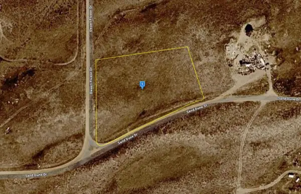 4187 Desert Flower Drive, Evansville, WY 82636