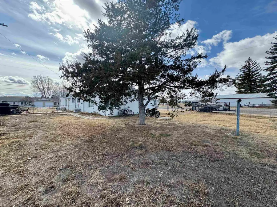 4202 & 4204 Cheyenne Street, Cheyenne, WY 82001 - #3