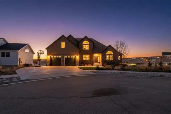 127 Red Hawk Ave., Evanston, WY 82930