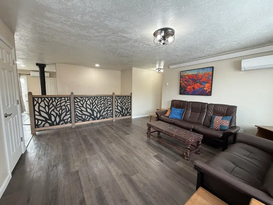 94 Cliff Drive, Riverton, WY 82501 - #3