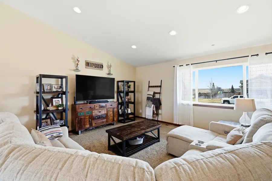 5717 Antelope Dr, Bar Nunn, WY 82601 - #3