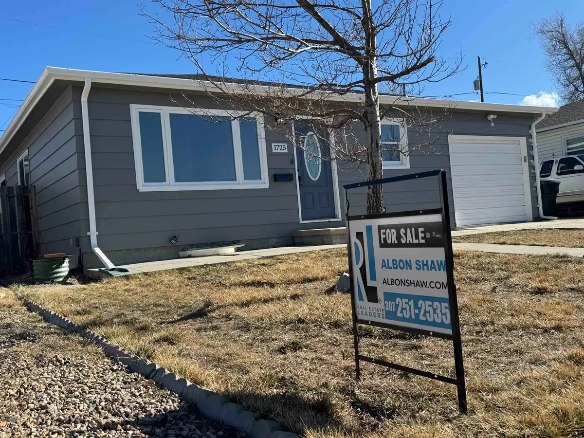 1725 S Lennox Avenue, Casper, WY 82601 - #1