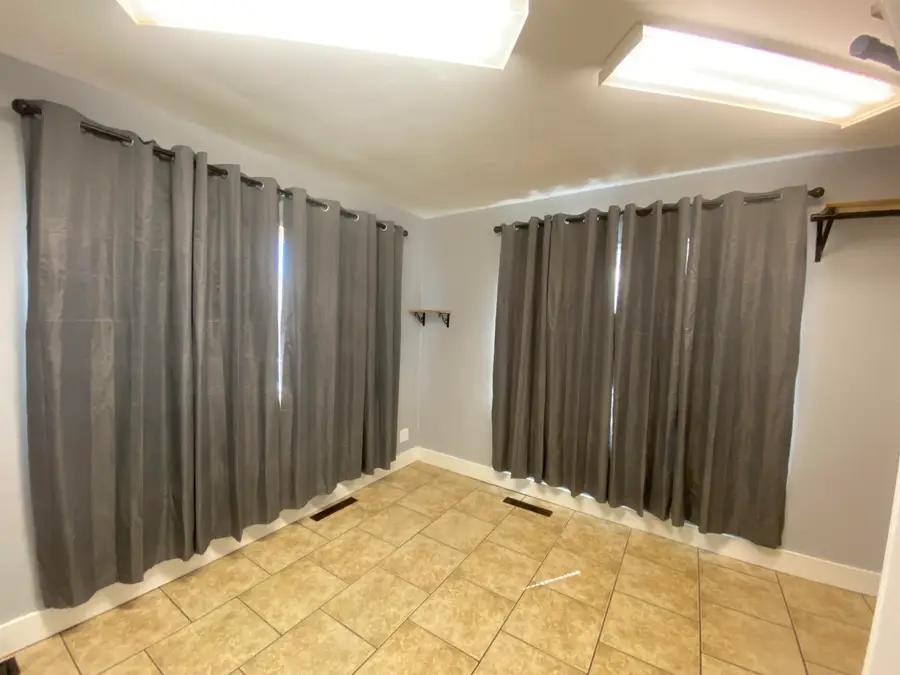 220 N 8th W, Riverton, WY 82501 - #2