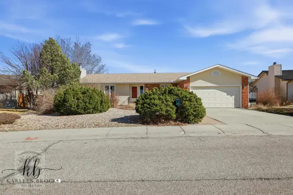 3805 Ridgecrest Dr, Casper, WY 82604