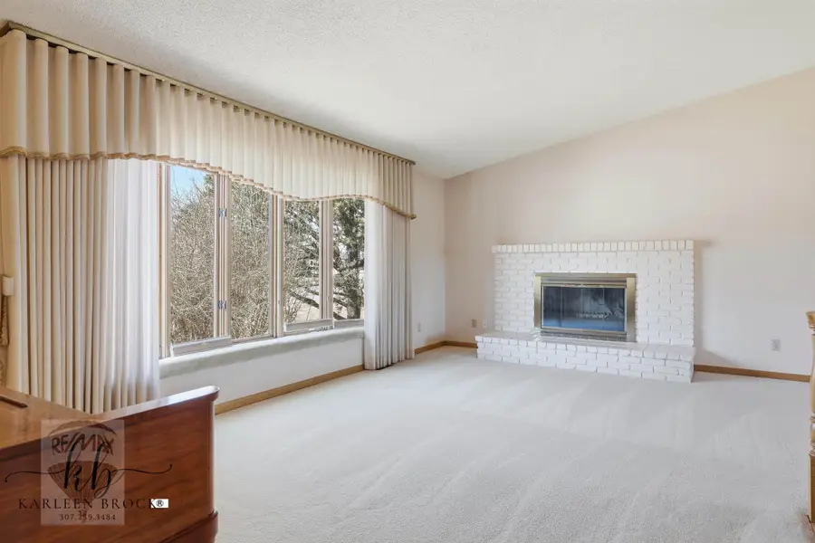 3805 Ridgecrest Dr, Casper, WY 82604 - #2