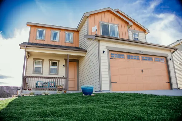 935 Flicker St, Douglas, WY 82633