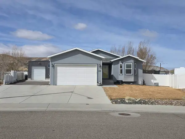 200 Sheep Creek Drive, Rock Springs, WY 82901-5732
