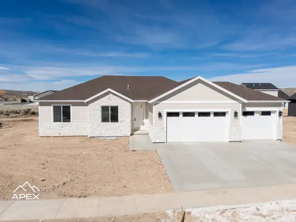 320 Ottley Dr, Evanston, WY 82930