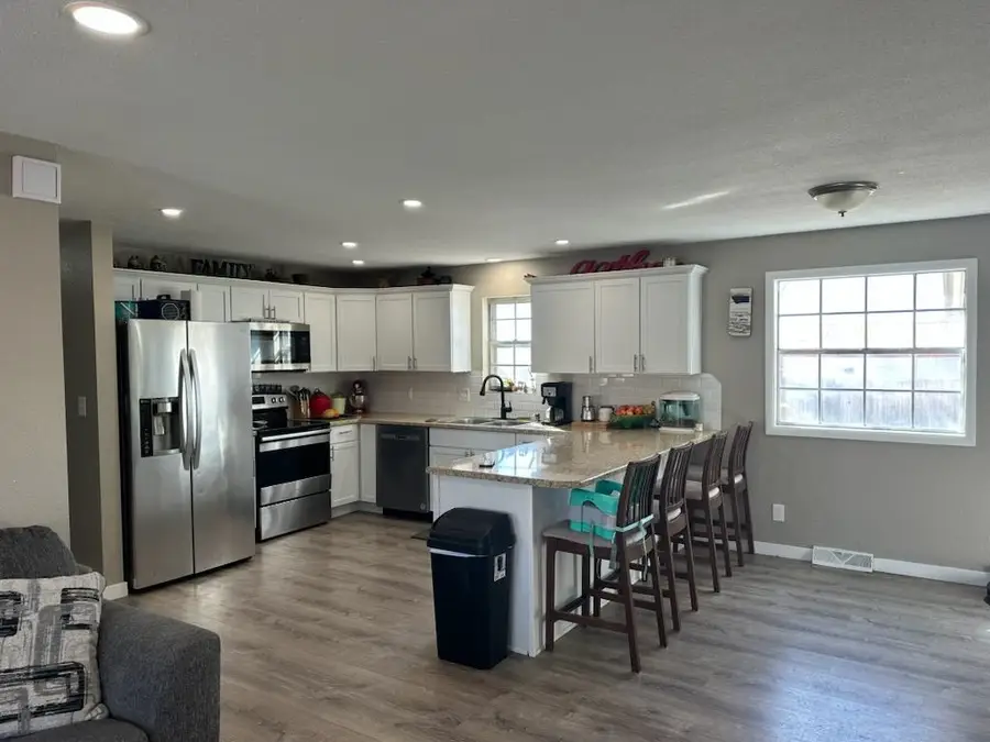 208 E Heath Street, Rawlins, WY 82301 - #2
