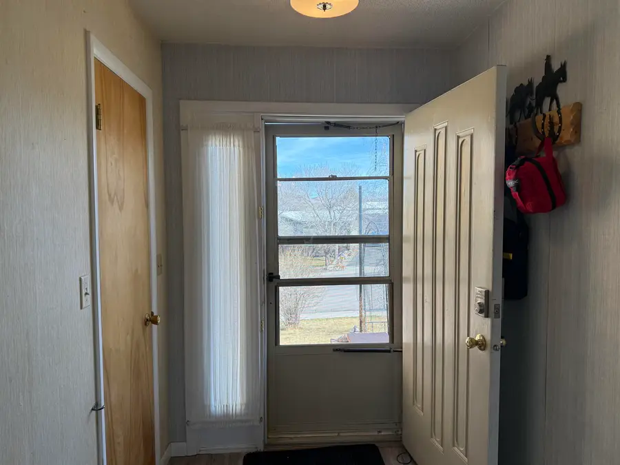 132 Mountain View Drive, Thermopolis, WY 82443 - #3