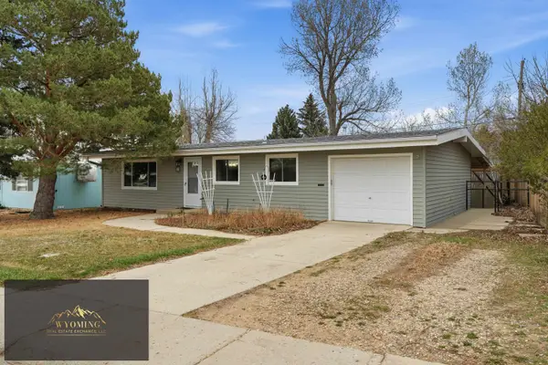 35 Dahlia St, Casper, WY 82604