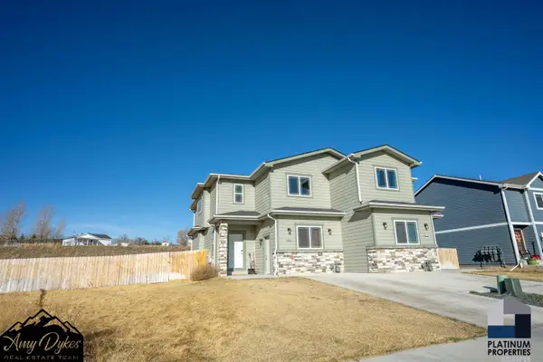 680 Badger, Mills, WY 82644