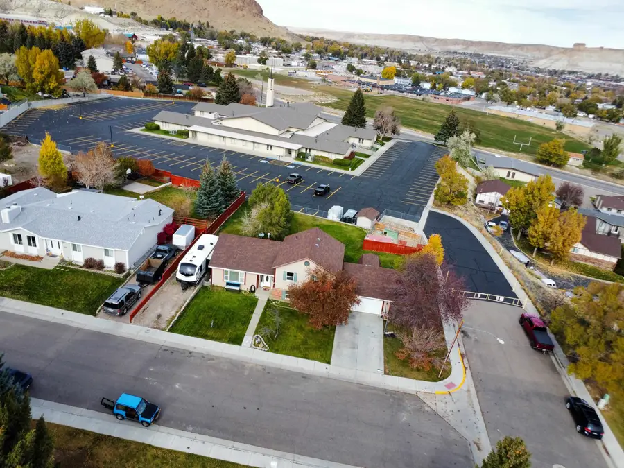 195 Grand View Dr, Green River, WY 82935 - #3