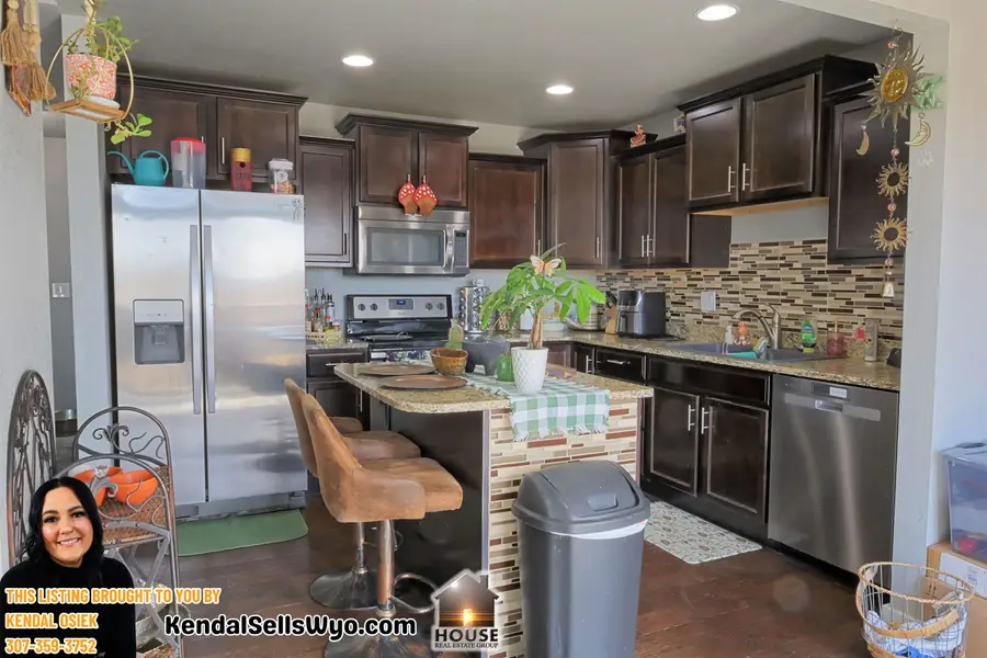 835 Flicker St, Douglas, WY 82633 - #2