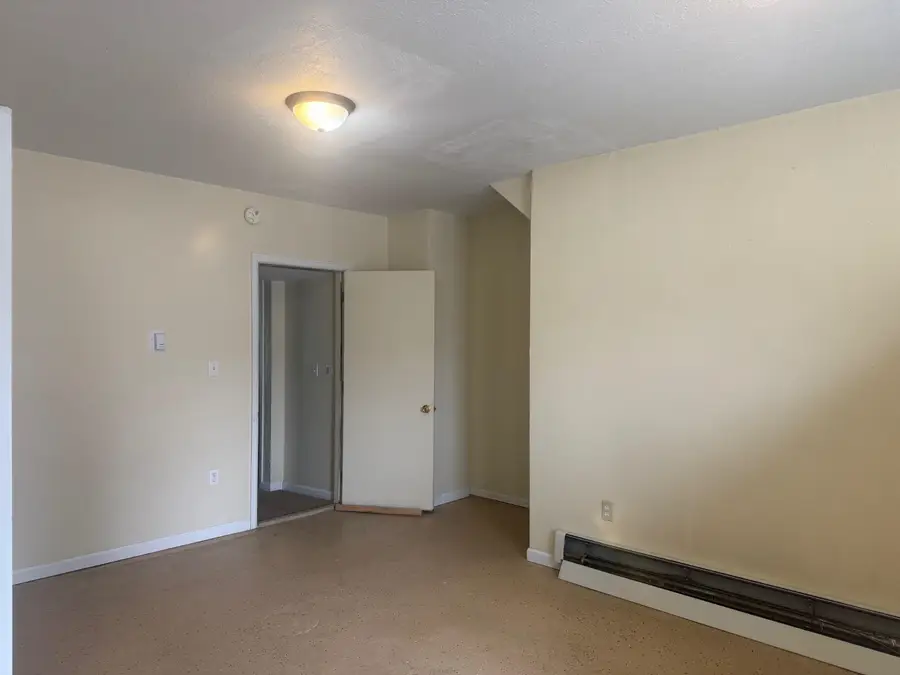 419 6th St, Rawlins, WY 82301 - #2