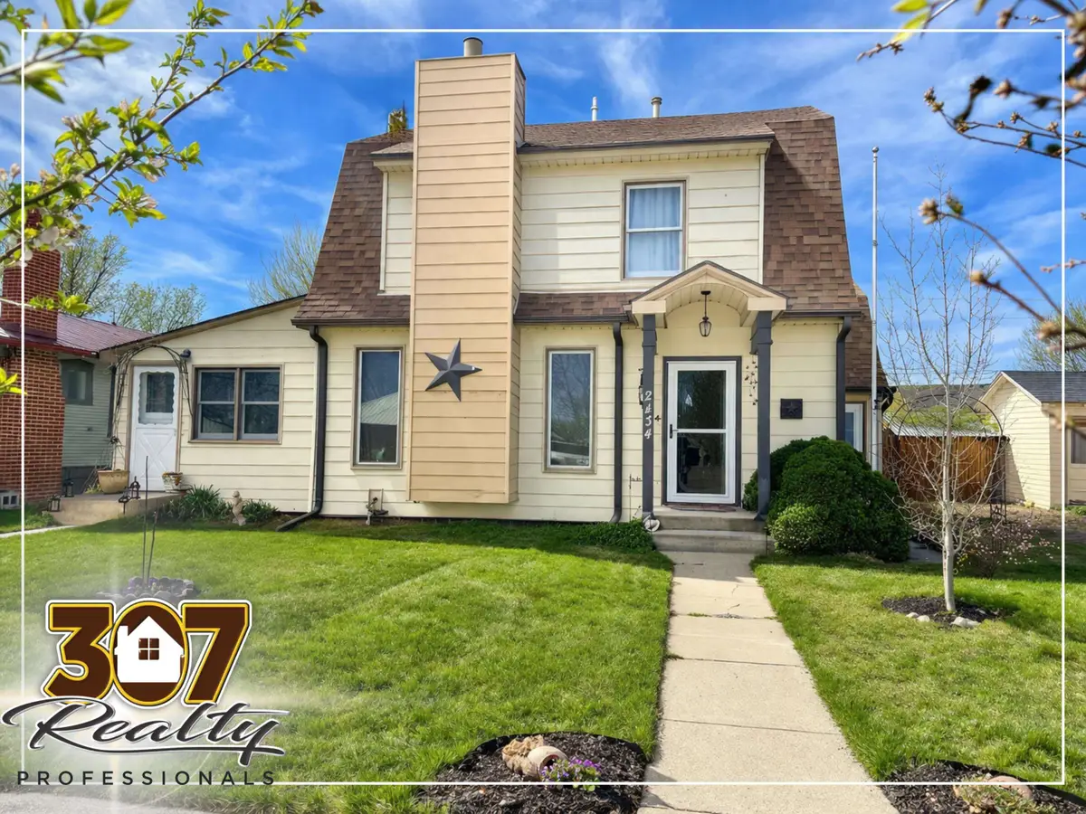 2434 W A Street, Torrington, WY 82240 - #1