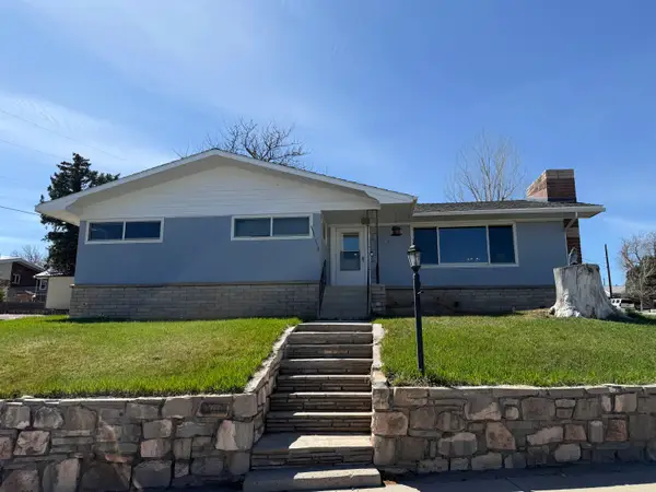 101 Sunset Avenue, Thermopolis, WY 82443