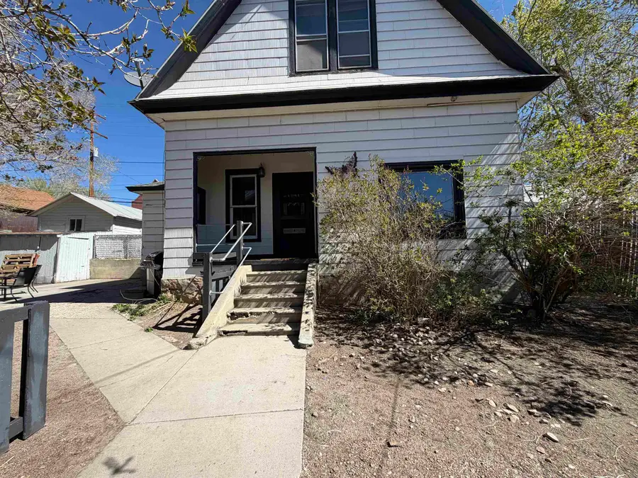 260 W Railroad Avenue, Green River, WY 82901 - #2