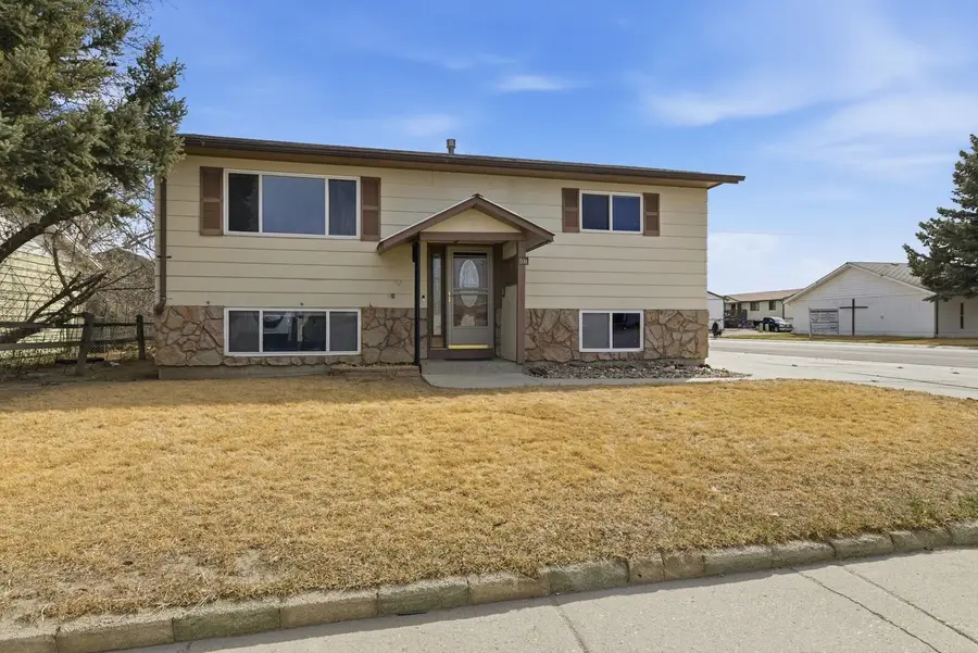 311 Missouri Street, Evansville, WY 82636 - #2