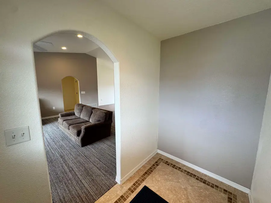 1412 E Forest Dr, Riverton, WY 82501 - #2