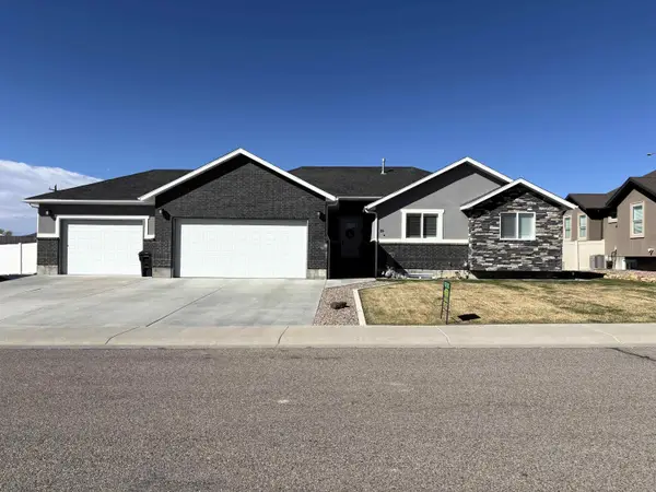 29 Fairway, Rock Springs, WY 82901
