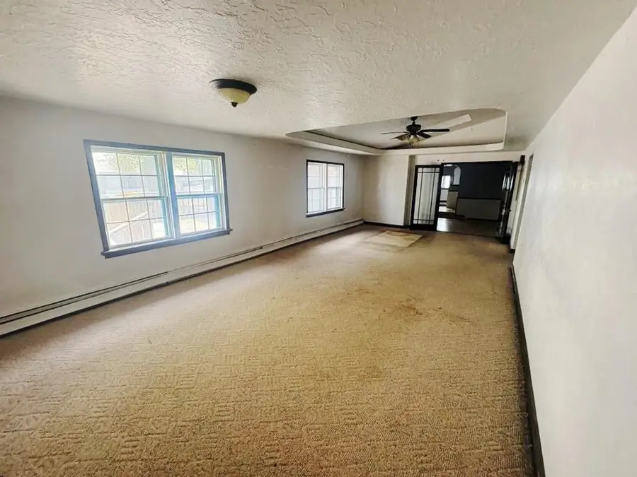 528 W Miller Street, Rawlins, WY 82301 - #3