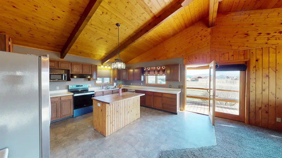 6 Hickerson Street, Lander, WY 82520 - #3