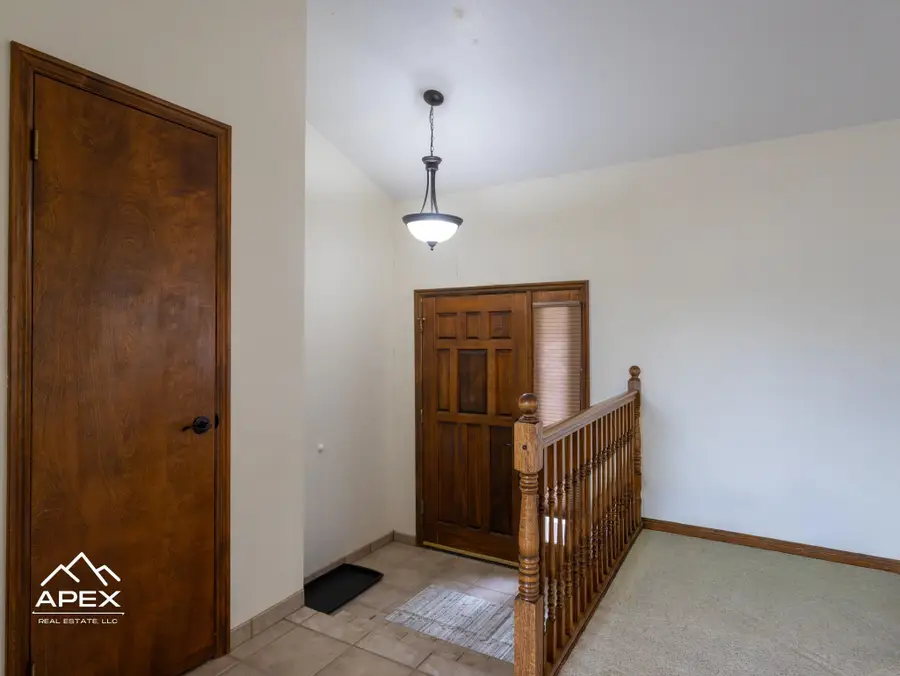 155 Spring Brook Dr, Evanston, WY 82930 - #3