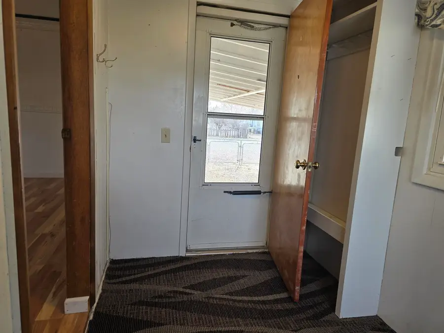 785 W Chugwater St, Guernsey, WY 82214 - #3