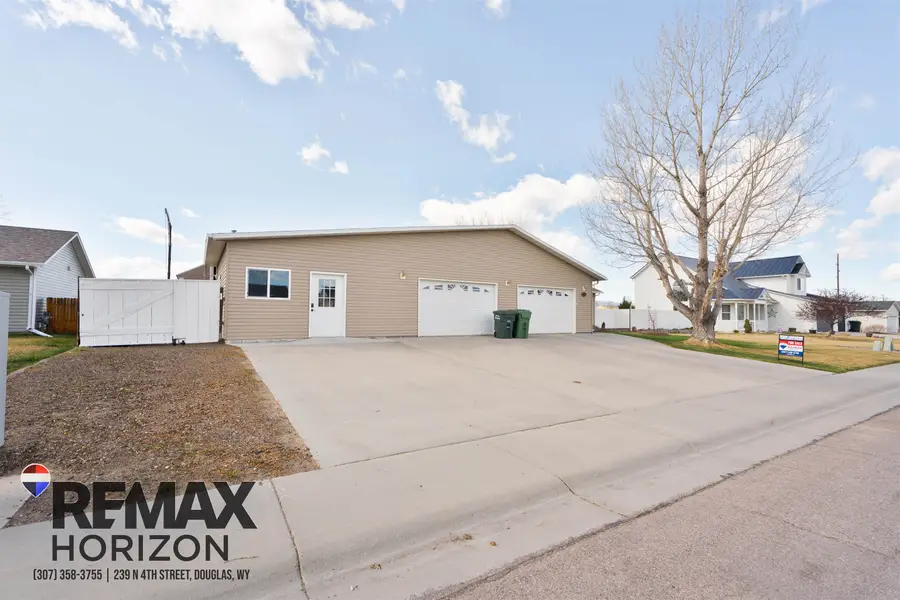 201 Bow Street, Douglas, WY 82633 - #2