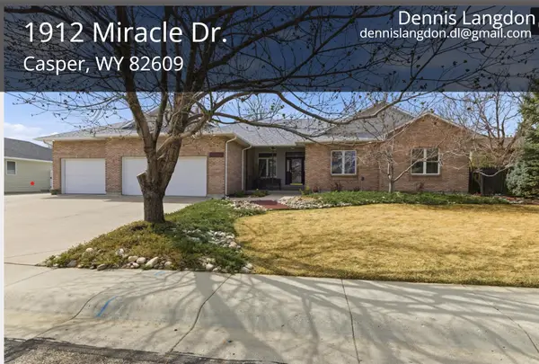 1912 Miracle Dr, Casper, WY 82609-4613