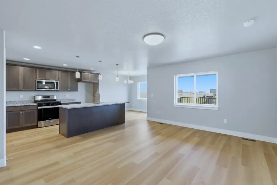 4588 Shale Circle, Mills, WY 82644 - #2