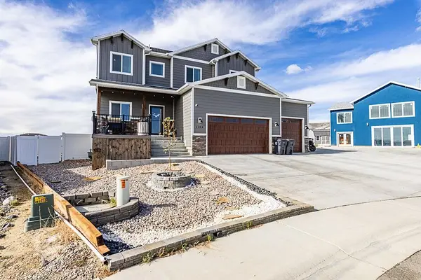 1124 Dawning Dr, Rock Springs, WY 82901