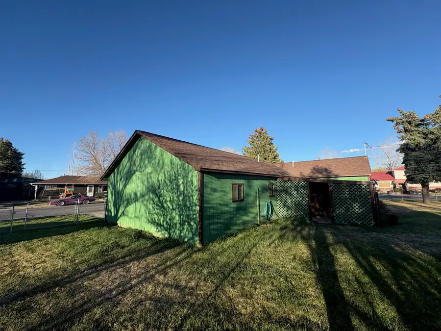 689 N 5th St, Lander, WY 82520 - #2