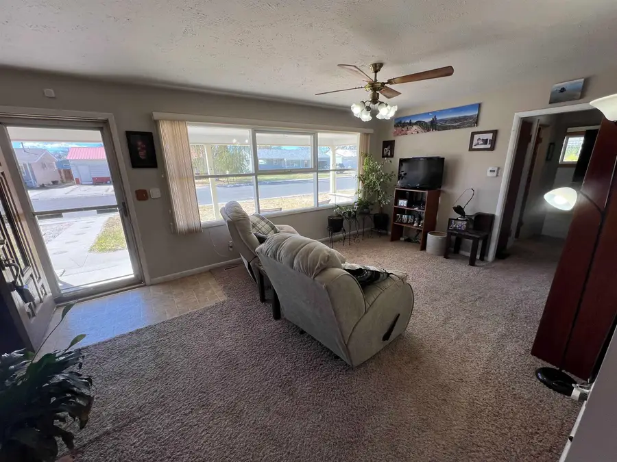 401 N 15th Street E., Riverton, WY 82501 - #3