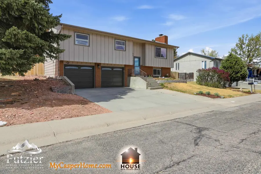 1090 Waterford, Casper, WY 82609 - #2