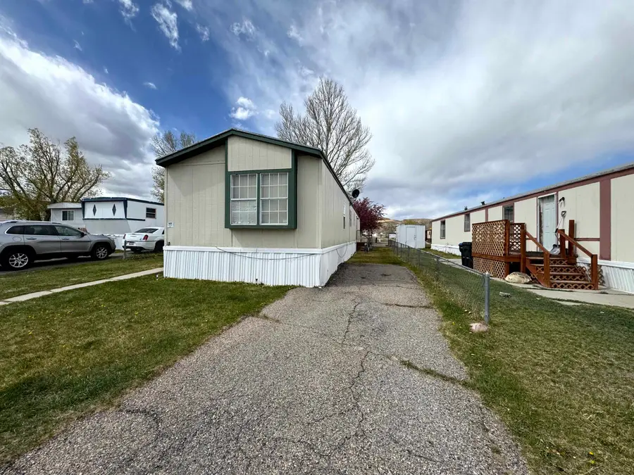 905 Daniel Boone, Green River, WY 82935 - #2