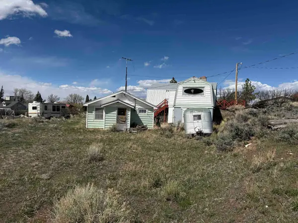 504 E 6th Street, Encampment, WY 82325