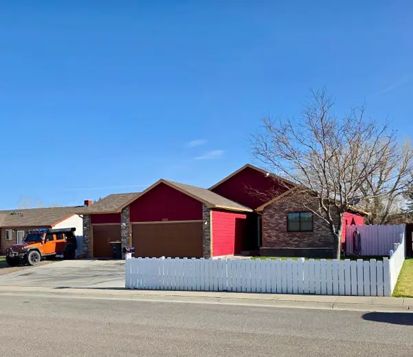 1520 Loch Tay Boulevard, Rawlins, WY 82301