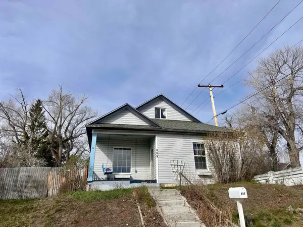 809 Beech Avenue, Kemmerer, WY 83101