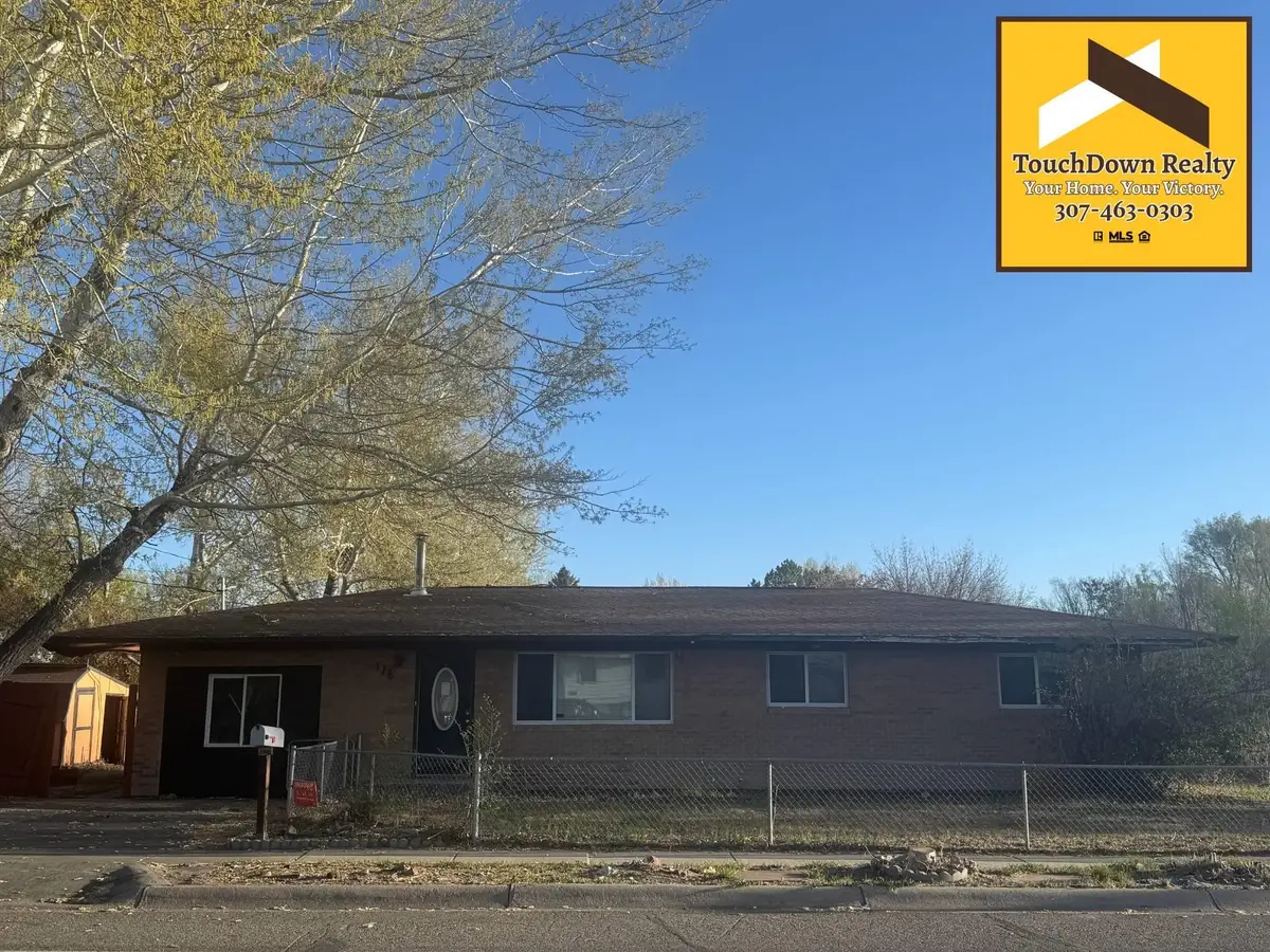 118 E Sunset Dr, Riverton, WY 82501 - #1