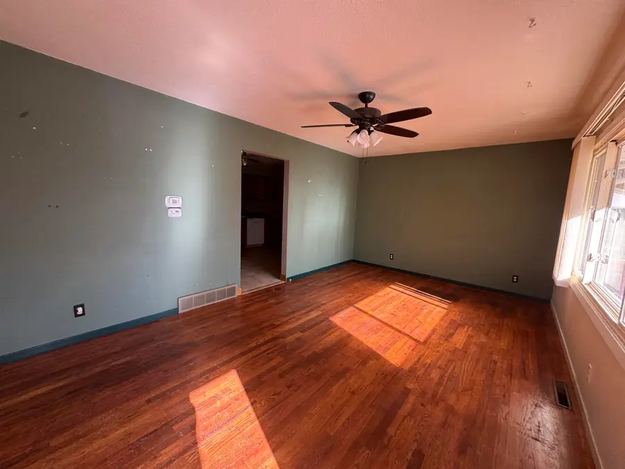 810 N 12th E., Riverton, WY 82501 - #2