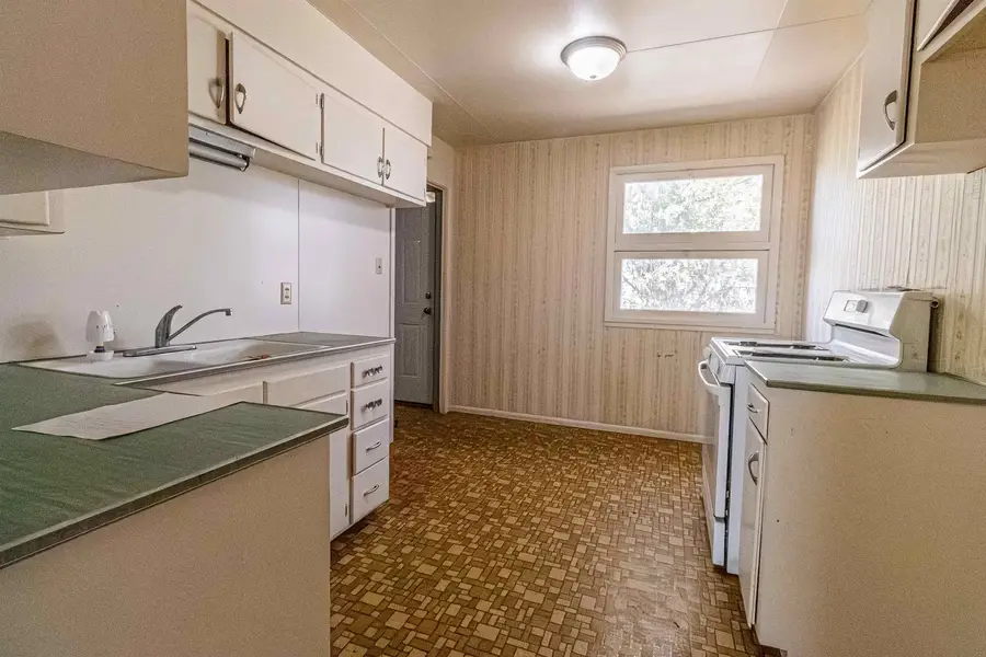 227 N Main Street, Lyman, WY 82937 - #2