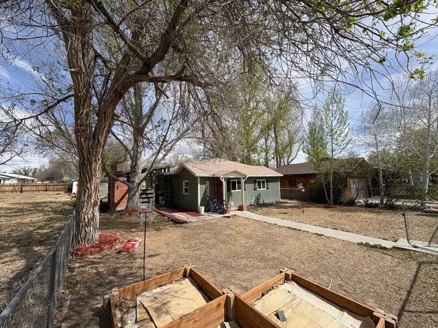 1116 E Adams Avenue, Riverton, WY 82501 - #2